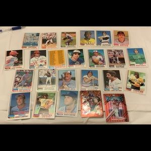 Bundle of Baseball Cards Lot 236